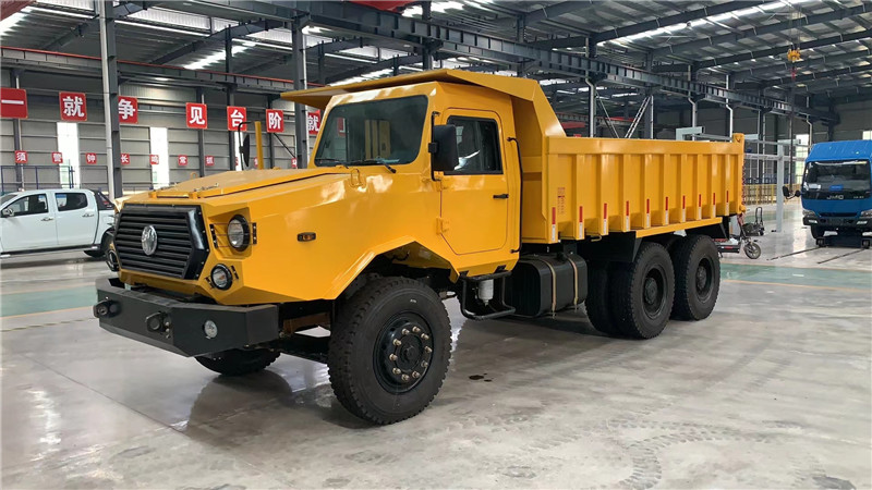 礦山專用運(yùn)輸車需要什么證件才能開(kāi)？